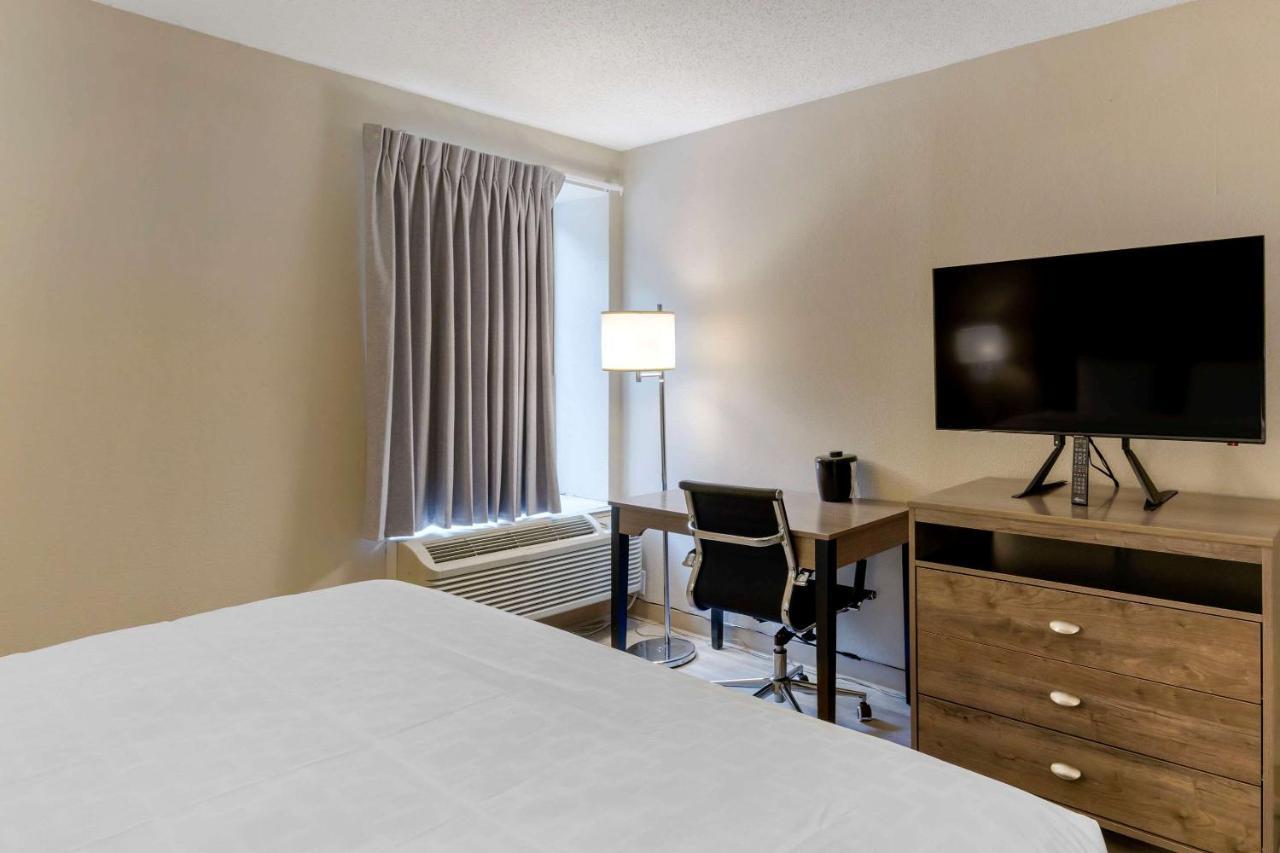 Suburban Extended Stay Hotel Raleigh Exterior photo